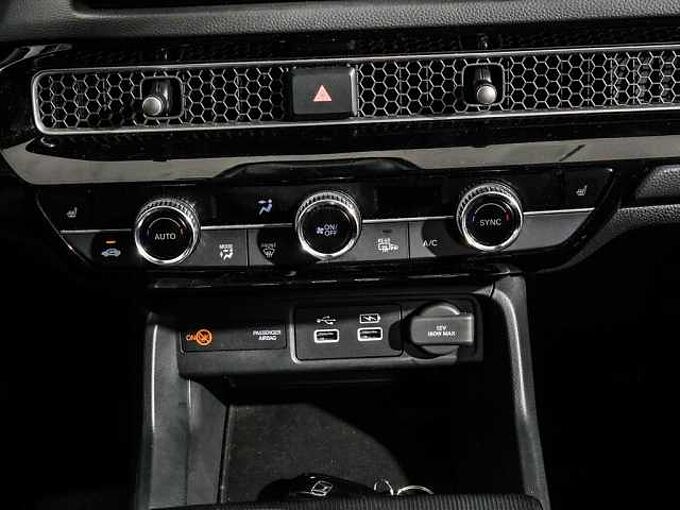 Honda  Civic 2.0 HEV ELEGANCE CVT 184 5P