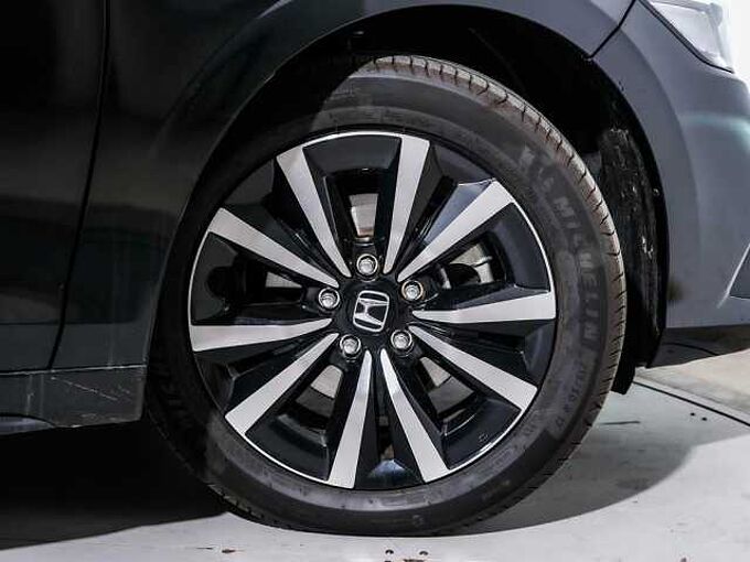 Honda Civic HYBRID 2.0 I-MMD AUT (CVT)