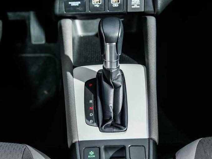 Honda Jazz 1.5 I-MMD HEV CROSSTAR 109 5P